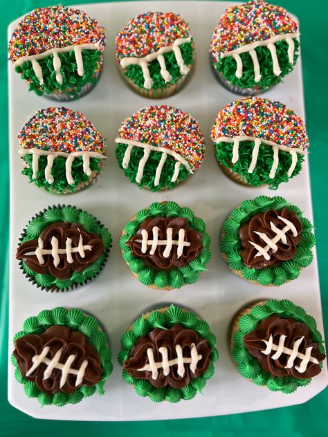 Football Stadium Cupcakes, Football First Birthday Cupcakes, Football Themed Cupcakes, Football Cupcakes Ideas, Football Cupcake Cake, Superbowl Cupcakes, Walmart Cake, Football Themed Food, Super Bowl Cupcake