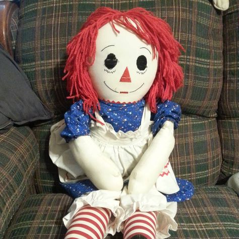 Real Annabelle Doll, Annabelle Doll, Raggedy Ann Doll, Raggedy Ann And Andy, American Icons, Raggedy Ann, Rag Doll, Roxy, Instagram Profile