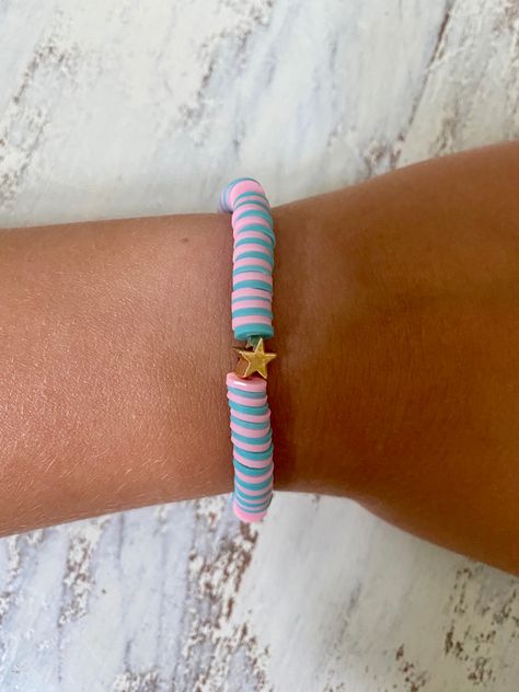 Cotton Candy Clay Bead Bracelet, Bracket Ideas, Pulseras Ideas, Victoria Secret Perfume Body Spray, Ideas Pulseras, Accesorios Aesthetic, Aesthetic Clay, Candy Clay, Beaded Braclets