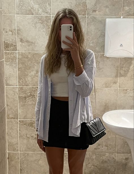 basic fit, striped shirt, black mini skirt, #cartierbracelet #bag #wavyhair #bathroompic #fit #outfit #stockholmstyle Button Down Mini Skirt Outfit, Black Mini Skirt Outfit Sporty, Mini Skirt With Shirt Outfit, Black Mini Skirt Shirt Outfit, Casual Outfits Black Skirt, Black Mini Skirt Outfit Europe, Black Jersey Mini Skirt Outfit, Black Mini Skort Styling, Black Skirt Outfit Summer Work