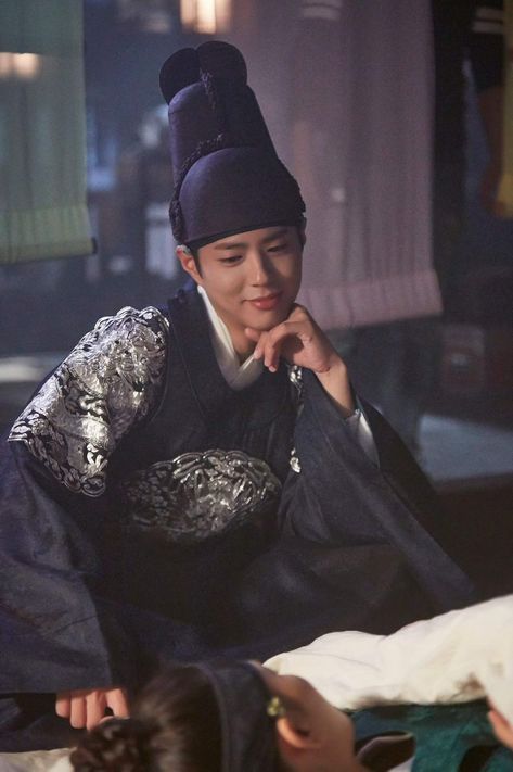 Love In The Moonlight Kdrama Wallpaper, Love In The Moonlight Kdrama, Love In The Moonlight, Park Bo Gum Cute, Park Bo Gum Smile, Park Bo Gum Wallpaper, Park Go Bum, Moonlight Drawn By Clouds, Kwak Dong Yeon