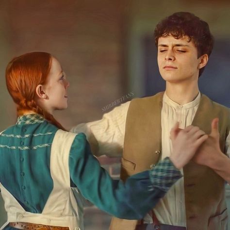 Anne And Gilbert, Amybeth Mcnulty, Anne White, Gilbert And Anne, Gilbert Blythe, Anne Shirley, Anne With An E, E 3, Anne Of Green