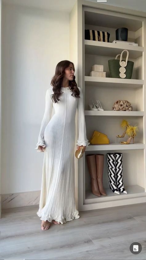 Maxi Aesthetic Dress, Long White Knit Dress, Knit Dress Maxi, Knitted Maxi Dress Outfit, Layering Maxi Dress, Winter Goddess Outfit, Maxi Dress Layering Outfit, Knit Dress Aesthetic, Dress White Hijab