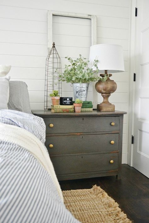 Urbane bronze nighstands - The perfect dark gray paint for furniture. Master bedroom nigh stands styled for spring Farmhouse Bedroom Furniture, Painted Bedroom Furniture, Casa Country, Night Stands, Trendy Bedroom, Design Bedroom, Cool Ideas, Bedroom Night Stands, Farmhouse Bedroom