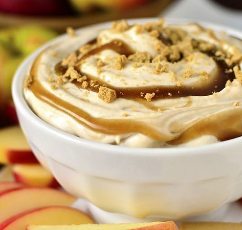 No-Bake Caramel Apple Cheesecake Dip Apple Cheesecake Dip, Baked Dip Recipes, Caramel Apple Cheesecake Dip, Fall Desserts Gluten Free, Baked Caramel Apples, Apple Dip Recipe, Gluten Free Thanksgiving Recipes, Fruit Dips Recipes, Baked Caramel