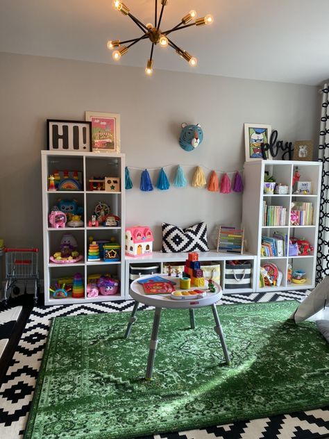 Two Tone Playroom, Grandchild Playroom Ideas, Maximalist Playroom, Homeschool Room Storage, Tv Playroom, Colorful Playroom Ideas, Montessori Toddler Rooms, Family Room Organization, Homeschool Room Decor