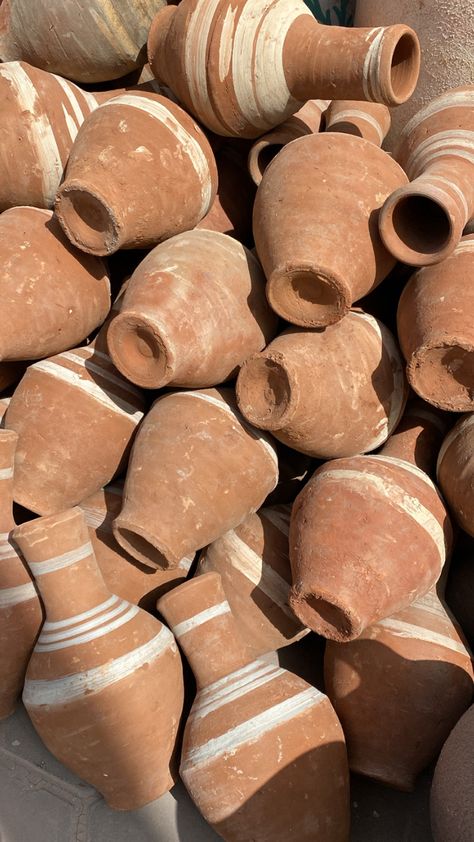 Terra cotta pots in a shop outside Cairo Terra Cotta Aesthetic, Terracotta Aesthetic, Client Mood Board, Terracotta Pink, Terra Cotta Pots, Bug Repellent, Red Sea, Of Aesthetic, Terracotta Pots