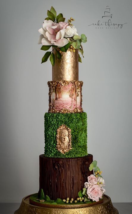 Secret garden cake ideas Secret Garden Cake, Enchanted Forest Cake, Enchanted Forest Quinceanera Theme, Enchanted Forest Quinceanera, Fairy Garden Cake, Nature Cake, Secret Garden Theme, Quince Cakes, Gold Highlighter