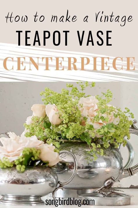 Teapot Centerpiece, Teapot Crafts, Loose Bouquet, Teacup Flowers, Vintage Garden Parties, Vase Centerpiece, Tea Party Table, Unique Floral Arrangements, Vintage Teapot