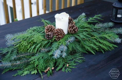 Diy Christmas Centerpieces For Table, Christmas Centrepiece Ideas, Holiday Centerpieces Diy, Christmas Centre Pieces, Christmas Wedding Themes, Christmas Candle Centerpiece, Christmas Candles Diy, Diy Christmas Table, Christmas Photograph