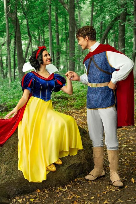 This Disney Snow White Costume for women comes with dress that features a blue top, white collar, and yellow skirt. This Disney's Snow White Prince Men's Costume features a tunic/shirt combo top, pants, a belt, a cape, and a pair of boot covers. #men #women #disney #princess #prince #halloween #costume Snow White Prince Costume, Snow White Characters, Snow White Prince, Sleeping Princess, Apple Costume, Snow White Evil Queen, Prince Costume, King Costume, Snow White Costume