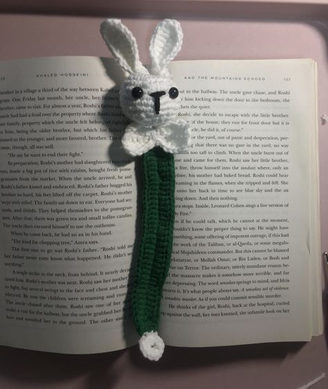 Crochet Bunny Bookmark Free Pattern, Bookmarks Simple, Rabbit Bookmark, Bunny Bookmark, Etsy Bookmarks, Bookmark Crochet, Bunny Book, Bookmark Pattern, Bookmarks For Books