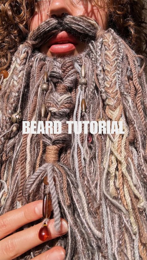 Wizard Hat Crochet Pattern Free, Crochet Beard Free Pattern, Larp Crochet, Yarn Beard Diy, Norse Crochet, Crochet Beards, Rein Fair, Viking Crochet, Crocheted Beard Pattern