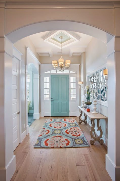 House of Turquoise: Highland Custom Homes door color perfection. Just sayin' Vstupná Hala, House Of Turquoise, Interior Vintage, Foyer Design, Parade Of Homes, Design Case, Home Fashion, Decoration Design, 인테리어 디자인