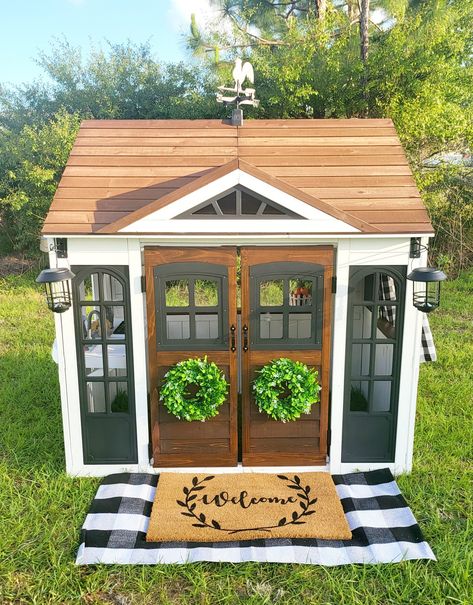 Playhouse farmhouse barn White Playhouse, Playhouse Inspiration, Playhouse Interior, Rethunk Junk, Baby Play Areas, Girls Playhouse, Kids Backyard Playground, Tortoise Habitat, Kids Backyard