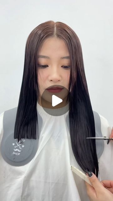 Medium Length Hair With Layers Tutorial, Haircuts For Medium Length Hair Layered Side Bangs, Medium Length Haircut Tutorial, Medium Length Short Layers, Side Bangs With Short Hair, Diy Medium Length Haircut, Diy Shoulder Length Haircut, Medium Length Hair With Bangs And Layers, Mid Length Lob