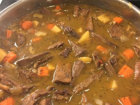 Roast Beef Stew Recipe, Pot Roast Beef Stew, Pot Roast Stew, Leftover Beef Stew, Leftover Roast Beef Recipes, Leftover Pot Roast, Leftover Roast Beef, Cooking Roast Beef, Leftover Beef