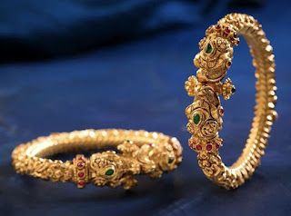 Golden Bracelet For Women Indian, Kadas For Women Gold, Kankanaalu Designs, Kadiyam Bangles For Women, Bangles Jewelry Designs Gold Antique, Kankanam Bangles Gold, Temple Bangles Gold Jewellery, Kankanalu Designs, Kankanalu Gold Designs