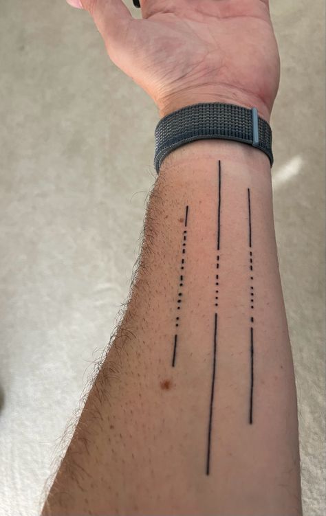 Men’s simple tattoo
Line tattoo
Morse code tattoo Morse Code Name Tattoo, Code Morse Tattoo, Morse Tattoo, Abstract Lines Tattoo, Heel Tattoo, Ruler Tattoo, Straight Line Tattoo, Line Tattoo Arm, Taurus Logo