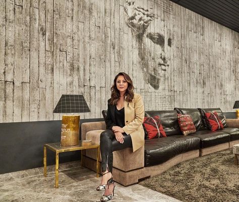 Creative Room Design, Gauri Khan, Moving To New Zealand, Shell Lamp, Creative Room, Bollywood Films, Handmade Fabric Bags, Luxury Bar, Expensive Furniture