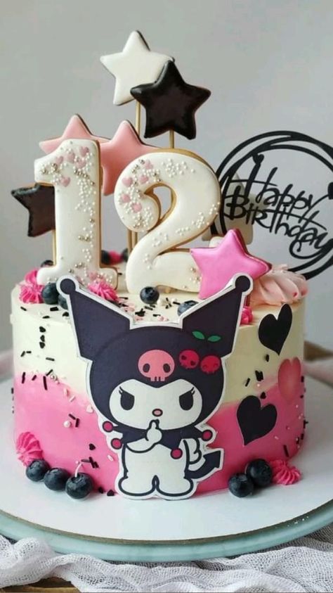 Tort Hello Kitty, Bolo Da Hello Kitty, 12th Birthday Cake, Hello Kitty Birthday Cake, Cake Heart, Anime Cake, Hello Kitty Birthday Party, Friends Cake, Hello Kitty Themes