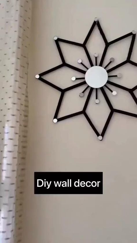 Diy Room Decor Videos, Kraf Kertas, Easy Diy Room Decor, Diy Wall Art Decor, Handmade Paper Crafts, Diy Paper Crafts Decoration, Diy Crafts Paper Flowers, Kraf Diy, Diy Crafts Room Decor