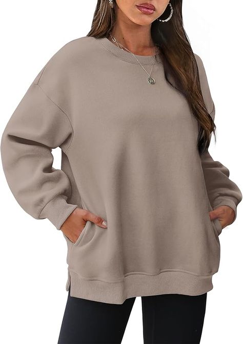 Womens Oversized Sweatshirts, Oversize Pullover, Autumn Wardrobe, Crewneck Design, Loose Fitting Tops, Oversized Pullover, Oversized Silhouette, Long Sleeve Sweatshirt, Women Hoodies Sweatshirts