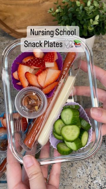 Snacks For Nursing School, Lunch For Nursing Students, Meal Prep Nursing School, September Snack Ideas, Nursing School Snacks, Nursing School Lunch Ideas, Nursing School Meal Prep, School Lunch Meal Prep For Teens, Nurse Lunch Ideas