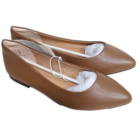 Amazon Essentials Slip On Shoes. These Pointed Toe Flats In A Neutral Brown Color. Womens Size 8w. Sku 50slip2yinz Black Army Boots, Beige Ballet Flats, Leopard Print Ballet Flats, Shoes Amazon, Girls Rain Boots, Animal Print Flats, Flats Shoes Comfortable, Black Ugg Boots, Womens Black Flats