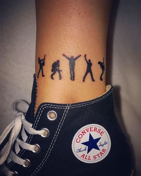 Def Leppard Tattoo Def Leppard Tattoo, Bracelet Tatoo, Rock And Roll Tattoo, Rock N Roll Tattoo, Harry Tattoos, Rock Tattoo, Leg Tattoo Men, Tattoo Ideas Female, Small Hand Tattoos