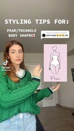 Dark Academia Pear Shape, Pear Body Shape Outfits Winter, Broad Shouldered Pear Shape, Pears Body Shape Outfit, Triangle Pear Body Shape Outfits, Outfit Inspo Pear Shape, How To Dress For A Pear Body Type, Pear Shaped Dresses Outfit Ideas, Best Clothes For Pear Shape