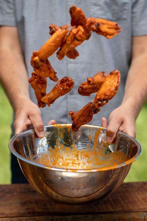 Chicken Wing Photography, Wings Food Photography, Chicken Wings Photography, Lifestyle Photography Food, Wings Menu, Wings Photography, Wings Restaurant, Bbq Wings, Chicken Shop