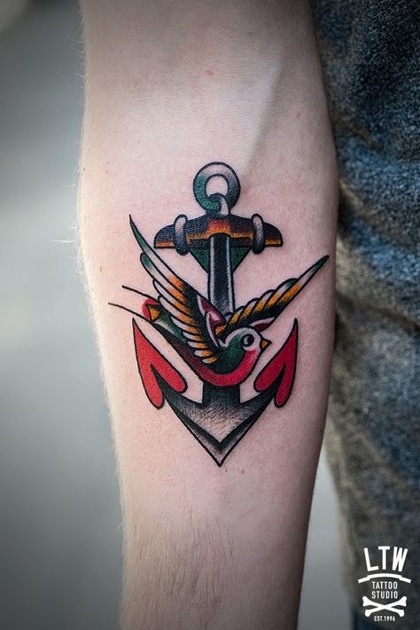 Pink Floyd Tattoo Art, Lakes Tattoo, Great Lakes Tattoo, Traditional Tattoo Man, Pink Floyd Tattoo, Globe Tattoos, Vintage Style Tattoos, Traditional Tattoo Old School, Sailor Tattoos