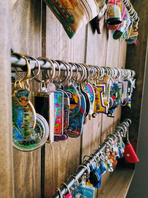 Keychain Collection Display, Pin Collection Displays, Travel Room Decor, Patches Display, Souvenir Display, Travel Room, Keychain Collection, Keychain Display, Travel Wall Decor