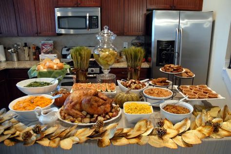 Thanksgiving Dinner Layout Thanksgiving Buffet Setup, Dinner Table Decor Ideas, Thanksgiving Dinner Table Decor, Thanksgiving Buffet Table, Thanksgiving Food Table, Thanksgiving Dinner Table Setting, Thanksgiving Buffet, Thanksgiving Dinner Table Decorations, Thanksgiving Dinner Party