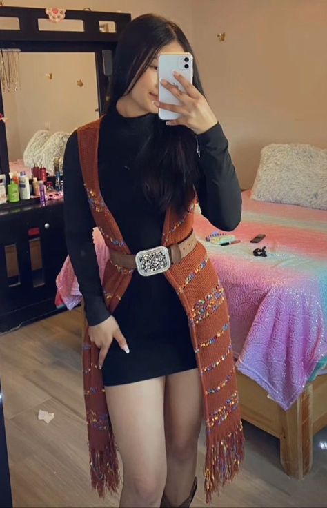 Winter Vaquero Outfits, Vaquera Outfits Dress, Cute Mexican Outfits For Women, Charro Days Outfit, Winter Jaripeo Outfits Woman, Club Jeans Outfit Night, Cowgirl Mexican Outfits, Vaquera Outfits Women, Latina Cowgirl Outfits Vestidos