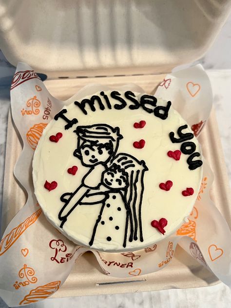 I Miss You Cake For Boyfriend, Monthsary Cake Design, Couple Bento Cake Design, Miss You Cake Ideas, Couple Bento Cake, Red Birthday Cakes, Cake For Boyfriend, Bento Cakes, Happy Birthday Best Friend Quotes