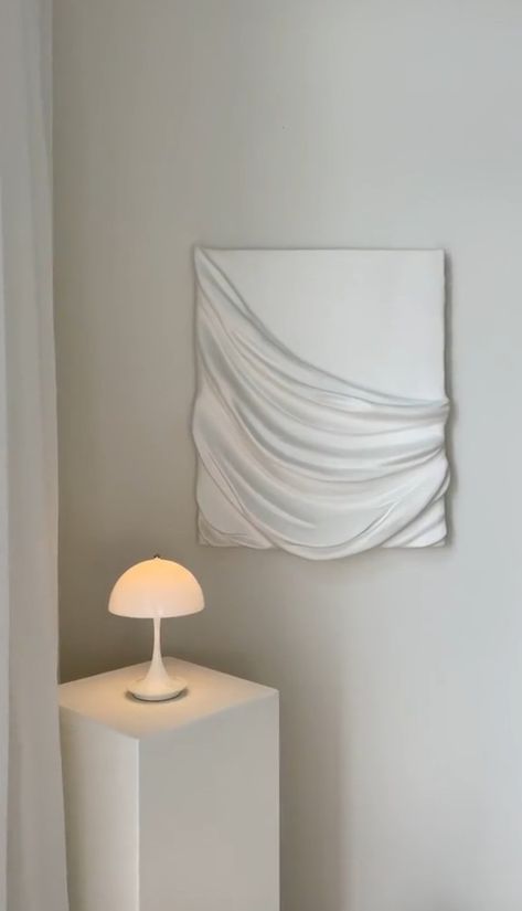 Structure Art, 달력 디자인, White Drapes, Diy Abstract Canvas Art, Diy Canvas Wall Art, Minimalist White, Textured Canvas Art, Plaster Art, Simple Lighting