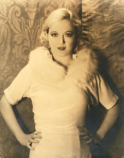 50 Glamorous Photos of Marion Davies in the 1920s and ’30s ~ Vintage Everyday Lady Duff Gordon, Ferdinand The Bulls, The Philadelphia Story, Claude Rains, Marion Davies, Concept Art Gallery, Katherine Hepburn, Errol Flynn, Film Actress