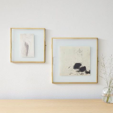 Picture Frames Above Bed, City Apartment Decor, Square Pic, Gallery Frame Set, Floating Picture Frames, Modern Picture Frames, Floating Frames, Focal Wall, College Decor