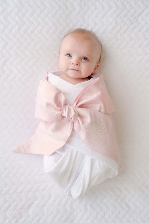 Bow Swaddle ® - Southern Blush Silk Beaufort Bonnet Bow Swaddle, Bow Swaddle Newborn Pictures, Canon R50, Bow Swaddle, Baby Baker, Baby Brands, Smocking Patterns, Newborn Pics, Baby Shoot