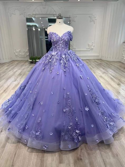 Purple Big Dress, Debut Dresses Filipino Purple, Debut Dresses Filipino, Filipino Debut, Purple Ball Gown, Wedding Cards Images, Purple Quince, Debut Dresses, Debut Ideas