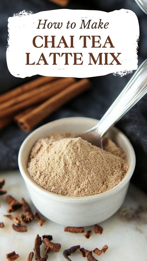 Homemade Chai Tea Latte Mix: Simple Steps for a Perfect Cup Chai Latte Mix Recipe, Homemade Chai Latte, Chai At Home, Jasmine Milk Tea Recipe, Mint Tea Recipe, Chai Tea Latte Recipe, Homemade Chai Tea, Tea Lattes, Iced Chai Tea Latte