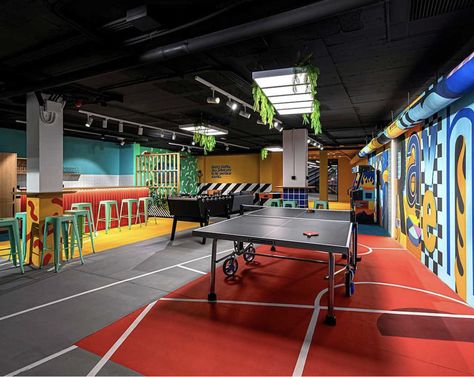 Sport Room Design, Maximalist Hotel, Indoor Games Room, Amenity Space, Sleep Ideas, Matrix 3, Games Room Inspiration, Game Office, Campus Design