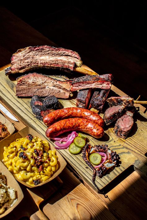 Texas Bbq Party, Barbecue Aesthetic, Bbq Photography, Bbq Spread, Bbq Aesthetic, Bbq Night, Texas Barbecue, Texas Monthly, Beef Cheeks