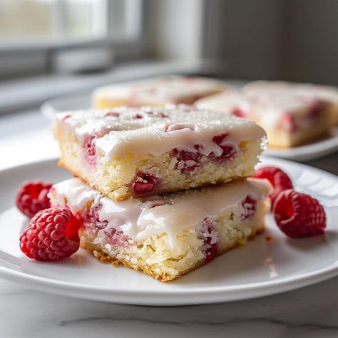 Raspberry Lemonade Bars Raspberry Lemonade Cake, Lemonade Bars, Cinnamon Bread Easy, Hacks For Home, Lemonade Cake, Lemonade Bar, Raspberry Bars, Raspberry Desserts, Raspberry Cookies