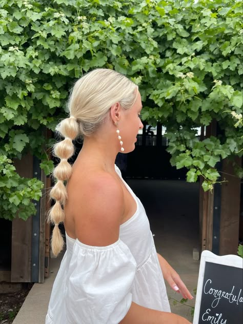 Beach Blonde Hair, Soccer Hair, Bubble Braid, Bubble Ponytail, Sport Hair, Game Day Hair, Sports Hairstyles, Work Hairstyles, Braids For Short Hair