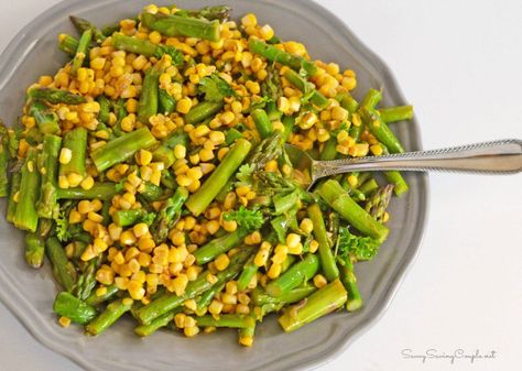 Easy Corn and Asparagus Salad Recipe ⋆ Savvy Saving Couple Asparagus Salad Recipe, Easy Corn, Asparagus Salad, Cold Salad, Healthy Veggies, Corn Salad, Corn Salads, Summer Salad, Summer Bbq