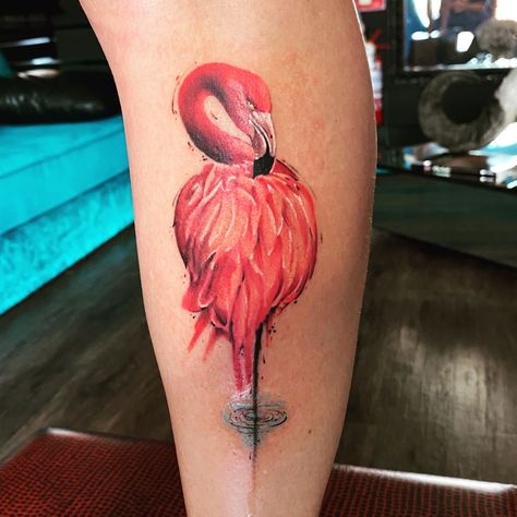 Flamingo Leg Tattoo, Realistic Flamingo Tattoo, Front Of Shoulder Tattoo, Flamingo Tattoos For Women, Cool Nature Tattoos, Flamingo Tattoos, Flamingos Quote, Nature Tattoo Ideas, Beachy Tattoos