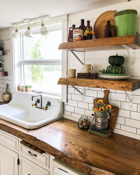 Live Edge Countertop, Wood Kitchen Counters, Floating Kitchen Shelves, Wood Countertops Kitchen, Light Wood Kitchens, Wooden Countertops, Countertop Ideas, Wood Countertop, Cottage Style Homes